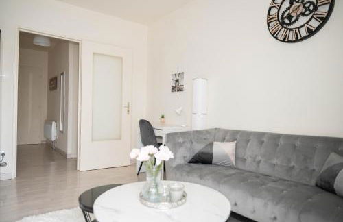 L’Élégant - T2 - 10 min aéroport - Parking privé - Foto 10