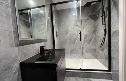 Moonlight Lodge - 4 bedroom Barn with Hot Tub! - Foto 2