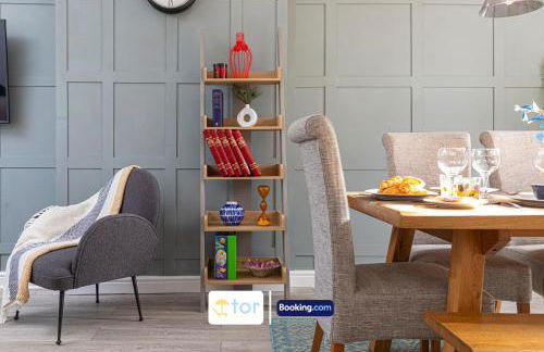 Explore Welsh Wonders, 3 Bedroom House By The One Retreats Short Lets & Serviced Accommodation Treharris - Foto 43