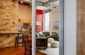 Top of The Peak: Downtown Gem! Steps to Beach - Foto 17