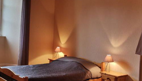 Ancien presbytère avec 3 chambres au pied d'une forteresse médiévale - FR-1-582-113 - Foto 2