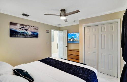 Sensational 5BR Villa Heated Pool near Hard Rock - Foto 26