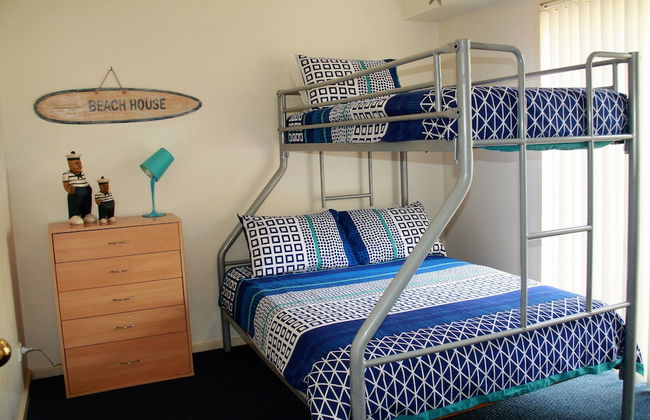 Seafaring at Fingal Bay - Photo 2