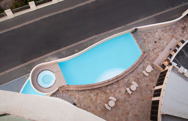 Loddeys Ocean View Apartments - Photo 7