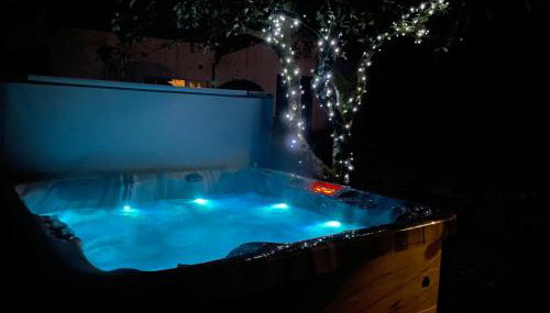 AIRDSIDE COTTAGE - Photo 2