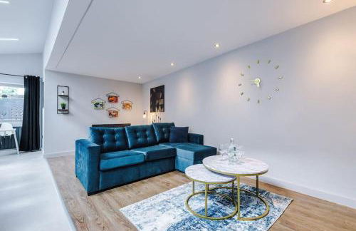 Incredible Home With Games Room, Sleeps 8, Parking Included, Perfect For Groups, Families, Contractors, Professionals - Photo 45