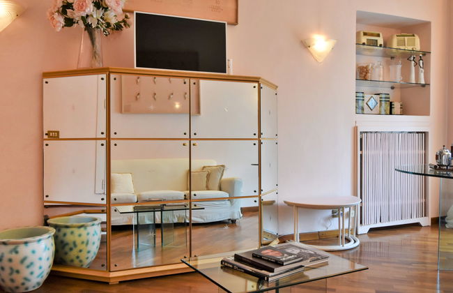 1 bedroom Apartment in Milan - Photo 8