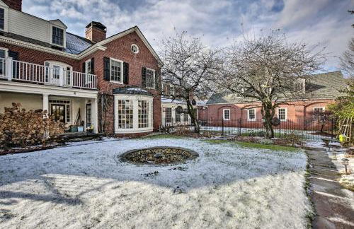 Spacious Estate with Courtyard 2 Miles to Downtown! - Foto 35