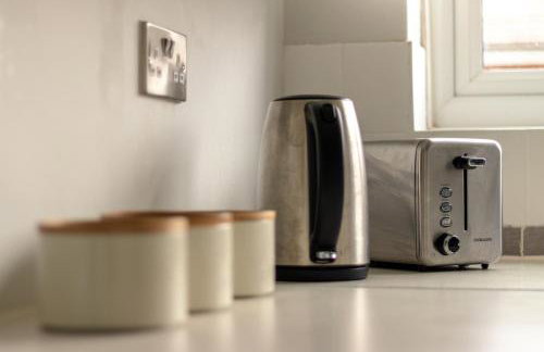 Racecourse Revelation! Free parking - Photo 33