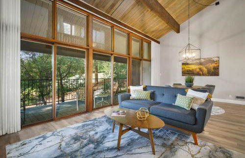 #1Condo Glacier Resort Pool Golf HotTub Sauna Gym - Foto 1