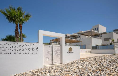 AmphiMatrion Luxury Residence - Photo 10