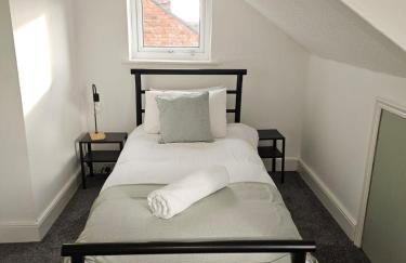 Rectory5 - 5 bedroom 7 beds Parking Perfect for Contractors - Foto 31