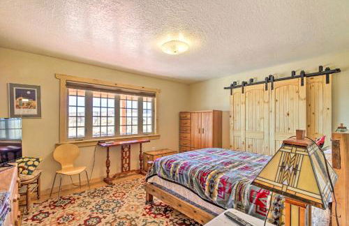 Stunning San Ysidro Homestead with Large Porch! - Foto 19