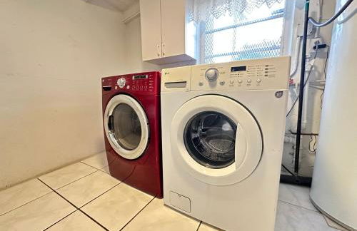 Great location Pool home w Pool table 5br - Foto 30