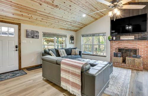 Fish Sam Rayburn! Secluded Cabin with Deck and Grill - Photo 7