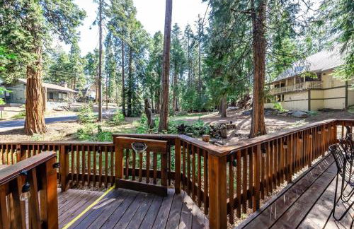 HB Hideaway Boho Treehouse Vibes in the Pines - Foto 47