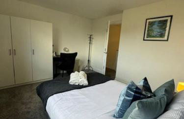 Stylish London Stay 2-Bedroom Duplex Sleeps 6 - Foto 5