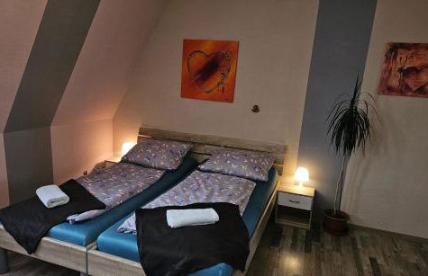 Gemütl Wohnung mit Blick auf den Hafen - Photo 17