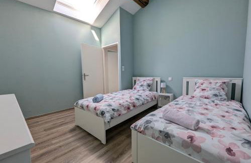 ColorChic 3 étoiles - Parking Privé Terrasse Clim - 120m2 Plein centre - Foto 24