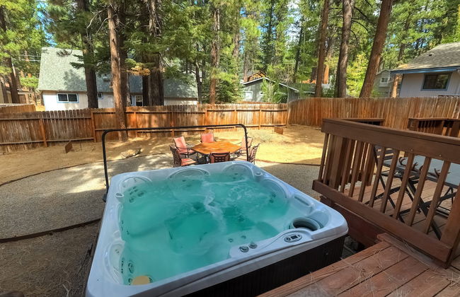 Montgomery Estates Bliss - Hot Tub, Pets, Family Fun! - Foto 44