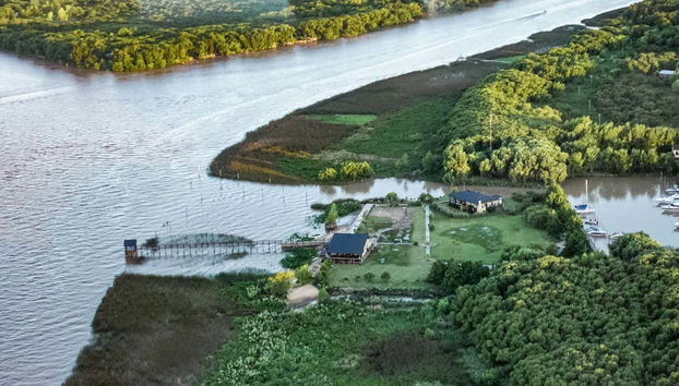 Exploring the Tigre Delta