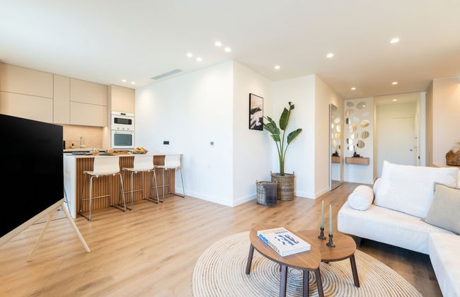 2-bd Luxury Apt Sea View Balcony Near the Beach - Foto 8