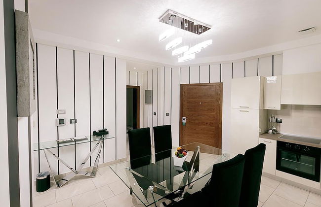 Oak Plaza Suites - Photo 45