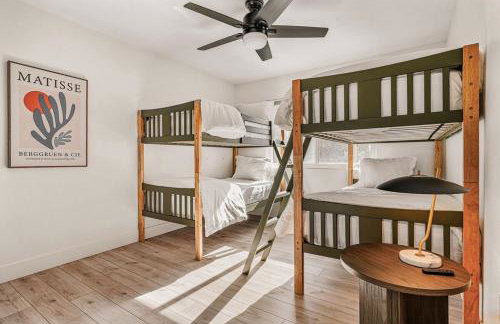 5BR Fun Haven Pool Mini Golf Movie Game room - Foto 58