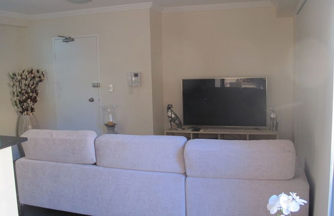 Sleek apartment Unit 87 - Photo 20