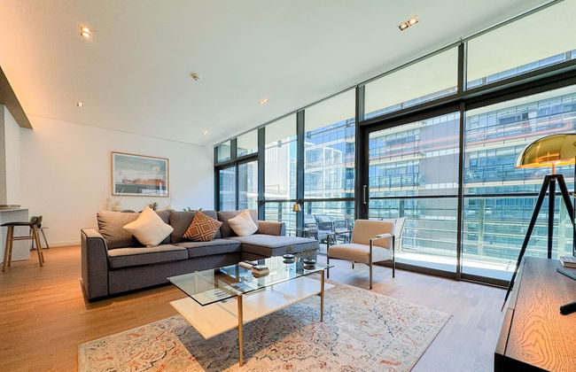 Aya - Sophisticated 1BR Apartment in CityWalk with Views - Photo 16