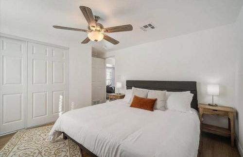 Spacious home With Heated Pool 3 miles from IMG! - Foto 51