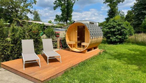 LE Vacation Haus am See, Sauna, Terrasse, Garten, Netflix, Free-TV - Photo 2, sunbed