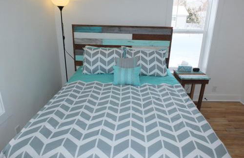 Beach Town Escape - Newly-Remodeled & Gorgeous! - Photo 28