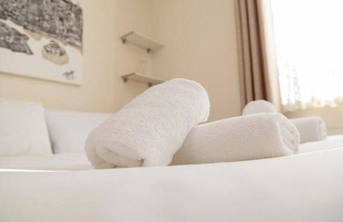 Pass the Keys 53 Austin Drive · Modern Townhouse near Addenbrookes Own Parking - Foto 23