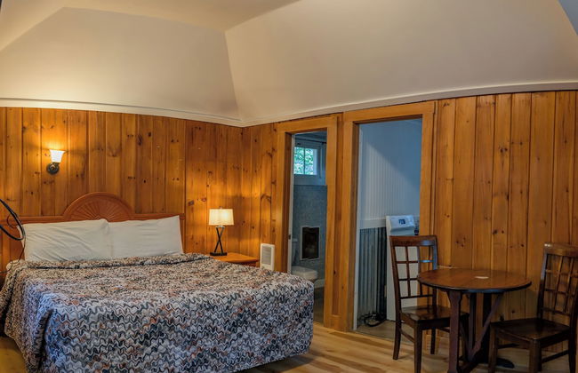 Hinckleys Dreamwood Cottages - Photo 16