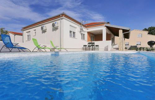 Holidayhouse Alirio with heated pool. - Foto 22