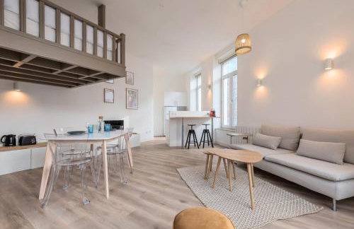Spacious and bright studio in the center. - Foto 1