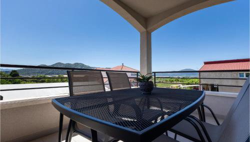 2 Bedroom Beautiful Apartment In Opuzen - Photo 2