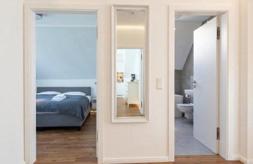 2 Schlafzimmer, Offene Küche, Balkon und Terrasse - moderne 90qm in ruhiger, zentraler Lage - nur 500m bis zum Strand - Foto 12
