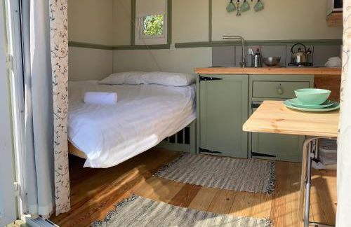 Hillcrest Hut - Photo 10