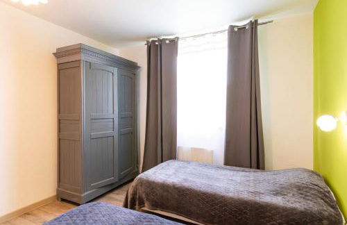 Gîte Jean Montet, piscine chauffée partagée, Wifi, salle de jeux, animaux de la ferme - Foto 32