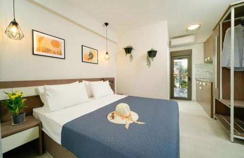 Theros By The Sea - Photo 15