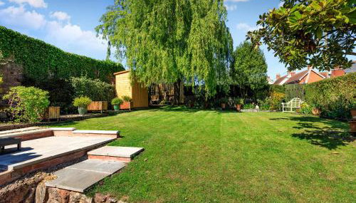 Pete's Place - Photo 2