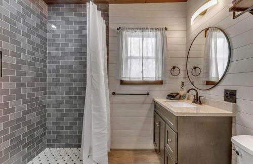 Modern Tiny Home Wraparound Deck - Foto 4