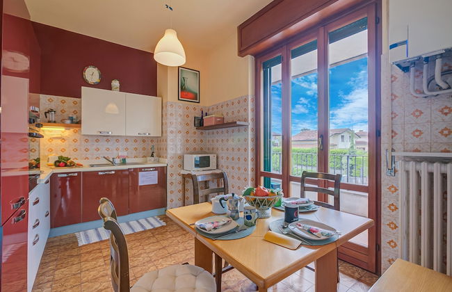 Connie s Apartment in Monvalle - Photo 44