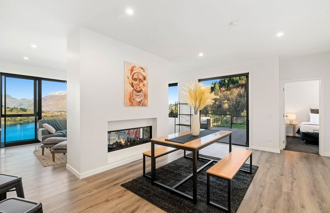 A LUCKIE CHARM - 5-BEDROOM TOWNHOUSE - Foto 13