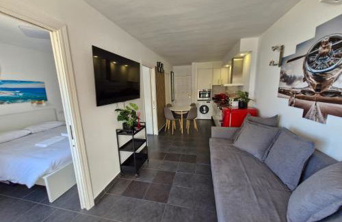 Torres del Sol 11th floor Atlantic view - Las Americas - Photo 23