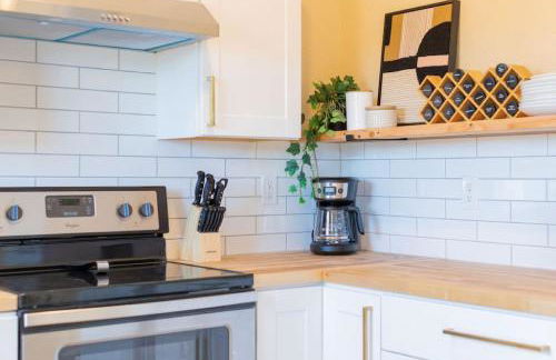 Beautiful Mountain Views Close to Hiking Trails - Foto 7