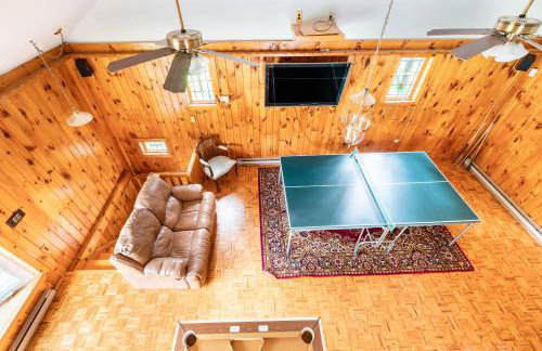 Bethel Woods Retreat - wPool, Hot Tub & Arcade! - Foto 45