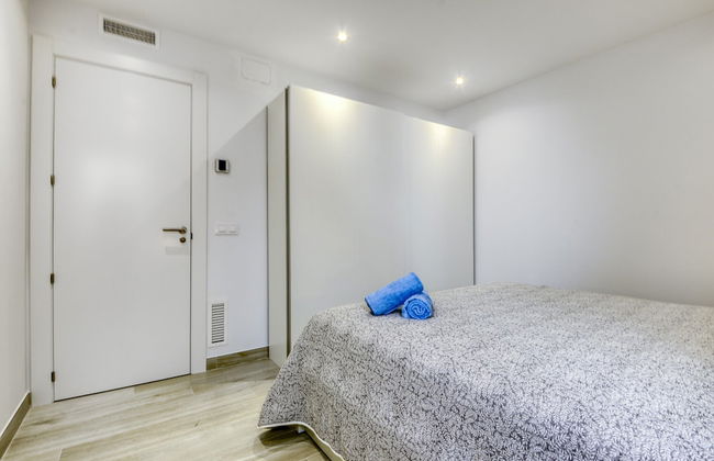 Apartment in Roses Near Rock Beach - Photo 5